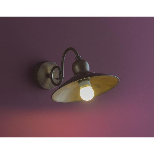 mediterran rez falikar klasszikus konyha nappali fali lampa vilagitas folyoso fal toszkan olasz stilusu lampak lameriana paraszthaz felujitas patinas.jpg